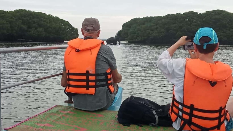 Arugam Bay: Lagoon Boat safari with Safety Measures - Value and Practical Considerations