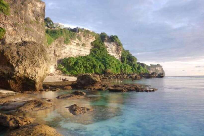 Bali: Customizable Beach Day Tour with Hotel Pickup - What Does the Experience Feel Like?  