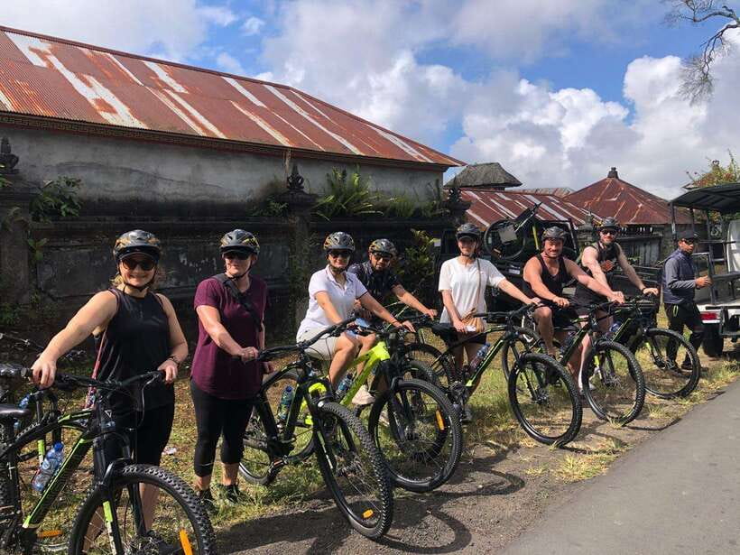 Bali: Downhilll Cycling, Marigold Farm, Rice Field & Temple - What Makes This Tour Stand Out
