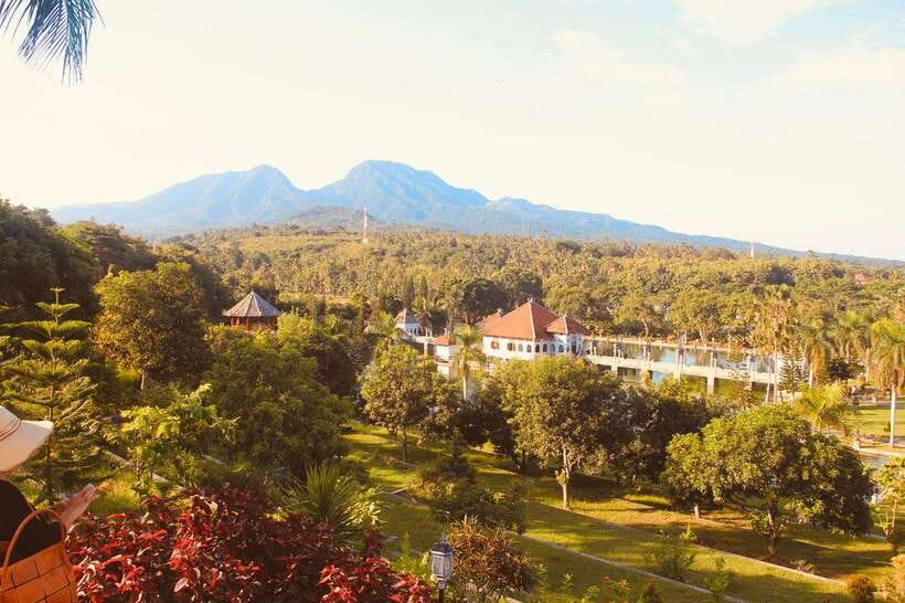 Bali: Private Tour to Lempuyang Temple, Tirta Gangga, and - Tirta Gangga Water Palace: A Water Wonderland