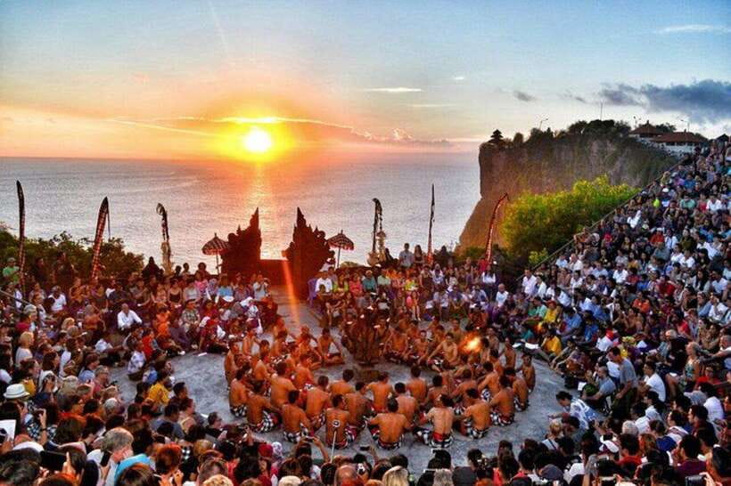 Bali: Sunset Uluwatu Temple & Kecak Fire Dance Private Tour - Practical Details and Considerations