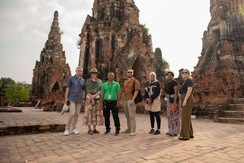 Bangkok: Ayutthaya, Railway & Floating Markets Full-Day Tour - Itinerary Highlights