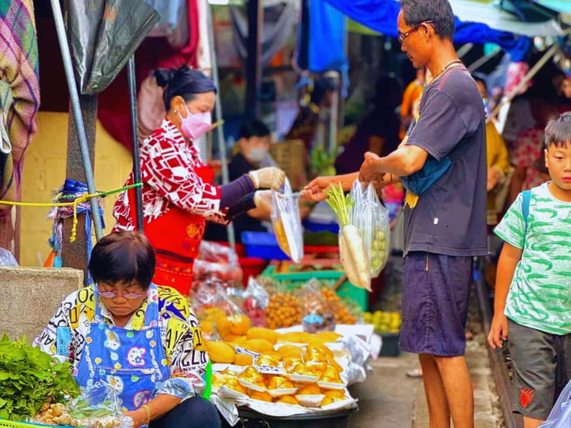 Bangkok : Floating Market & Railway Market Tour. - Damnoen Saduak Floating Market