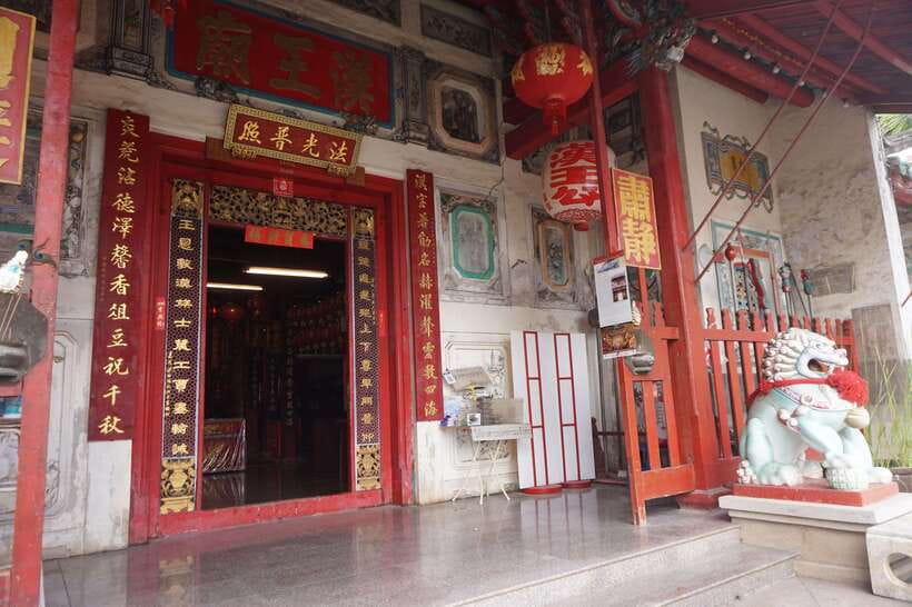 Bangkok's Local Hidden Sightseeing Walking Tour + Food Tour - Itinerary and Highlights
