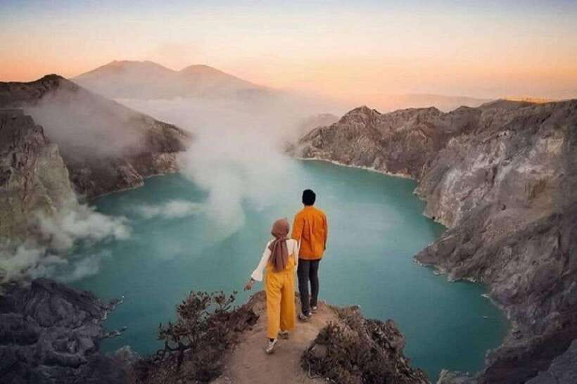 Banyuwangi/Bali: Ijen Blue Fire Tour With Transport Option - The Experience: What Youll Encounter