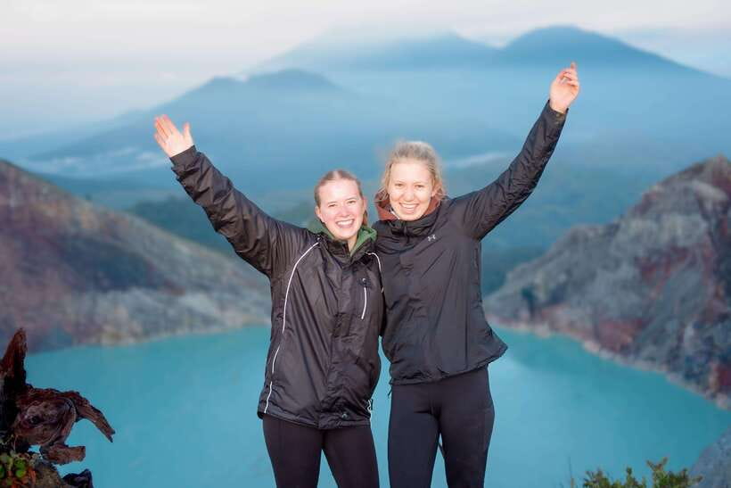 BANYUWANGI/BALI : Ijen Crater Bluefire Experience - Key Points