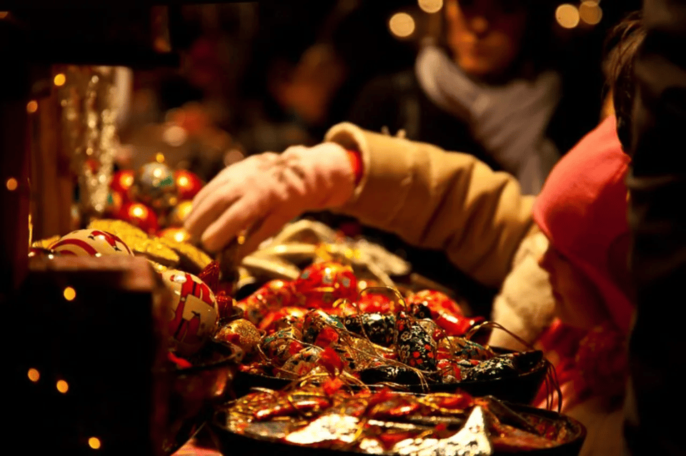 Bath: Christmas Market and City Highlights Walking Tour - Practical Details and Value
