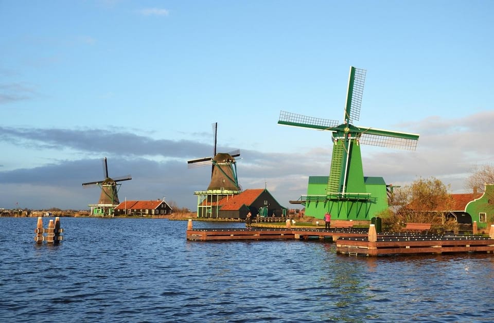 Beautiful Keukenhof, Zaanse Schans, Volendam and Marken Tour - FAQ