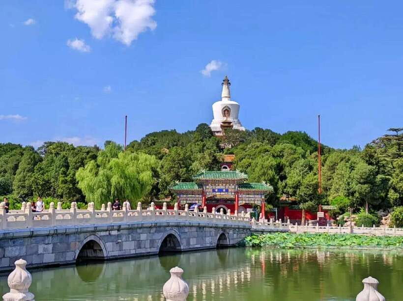 Beijing: Beihai Park Admission Ticket - Comparing Value and Experience