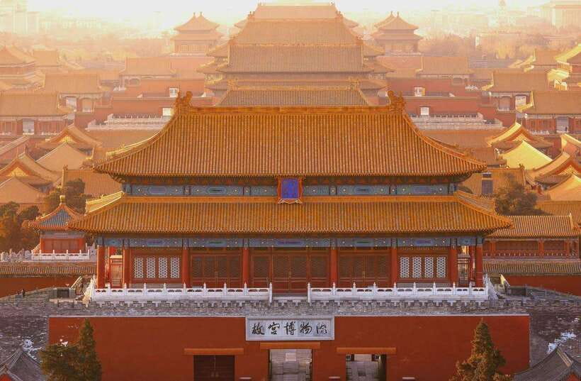 Beijing: Forbidden City and Tiananmen Square Walking Tour - The Experience and Guides