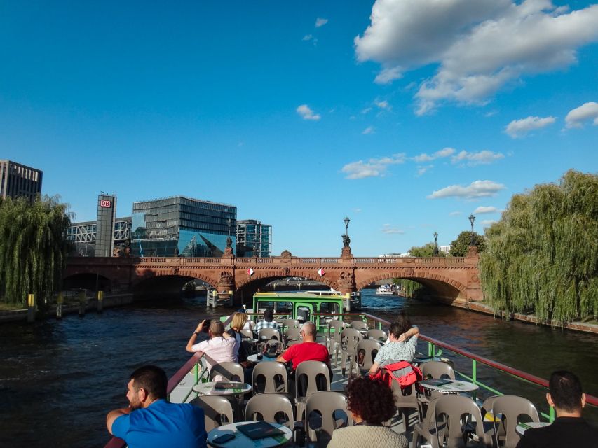 Berlin: 2.5-Hour East Side Boat Cruise with Commentary - The Itinerary in Detail: What to Expect