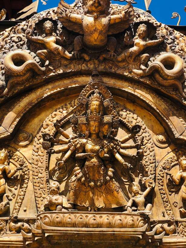 Bhaktapur and Changunarayan: UNESCO Heritage Sites Tour - Exploring Bhaktapur Durbar Square
