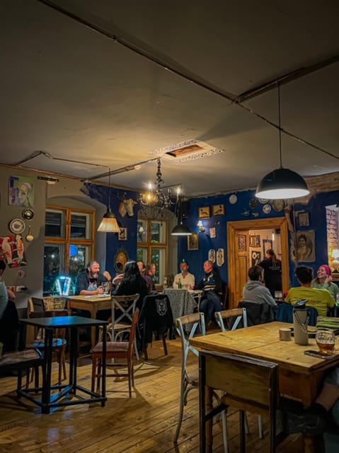 Brasov Brew Cruise: A Hoppy Adventure Through History - Duration and Group Size
