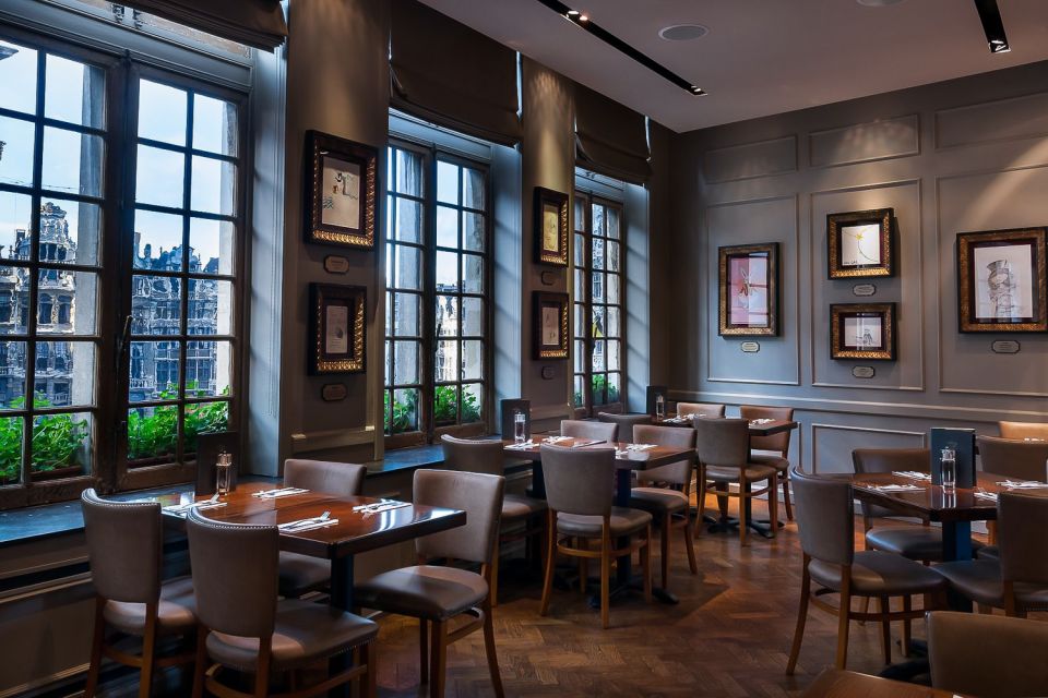 Brussels: Hard Rock Cafe with Set Menu for Lunch or Dinner - Authenticity and Value