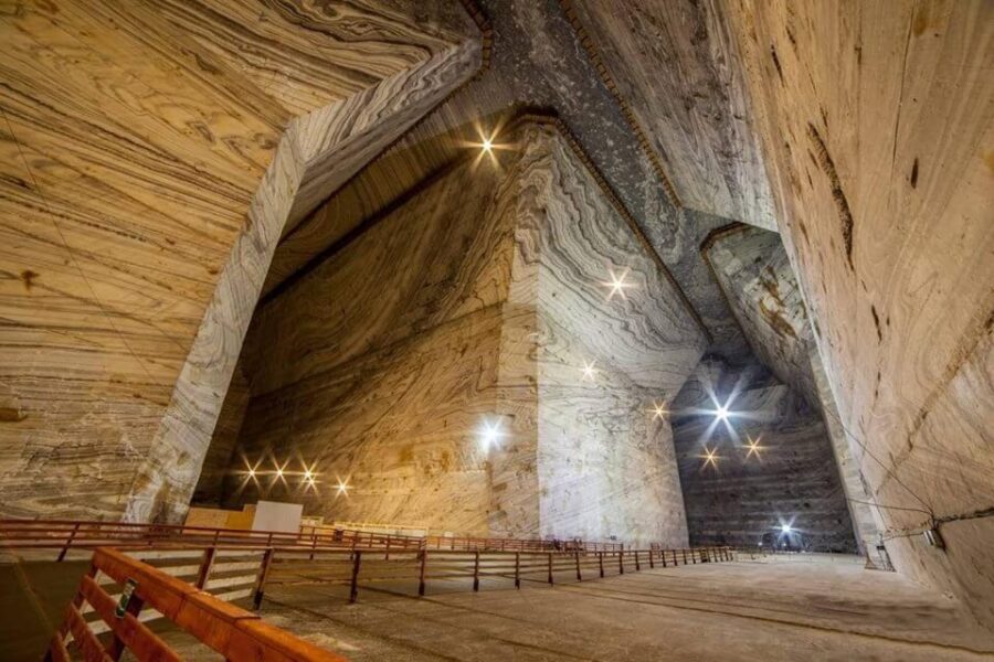 Bucharest: Salt Mine, Winery, & Dracula Grave Private Tour - Tasting Romania: The Winery Experience