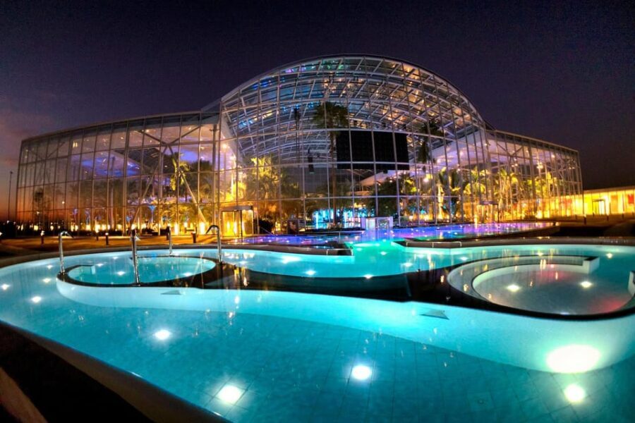 Bucharest: Therme Bucharest Spa Day with Luxury Transfer - Starting the Journey: Comfortable and Stylish Transportation