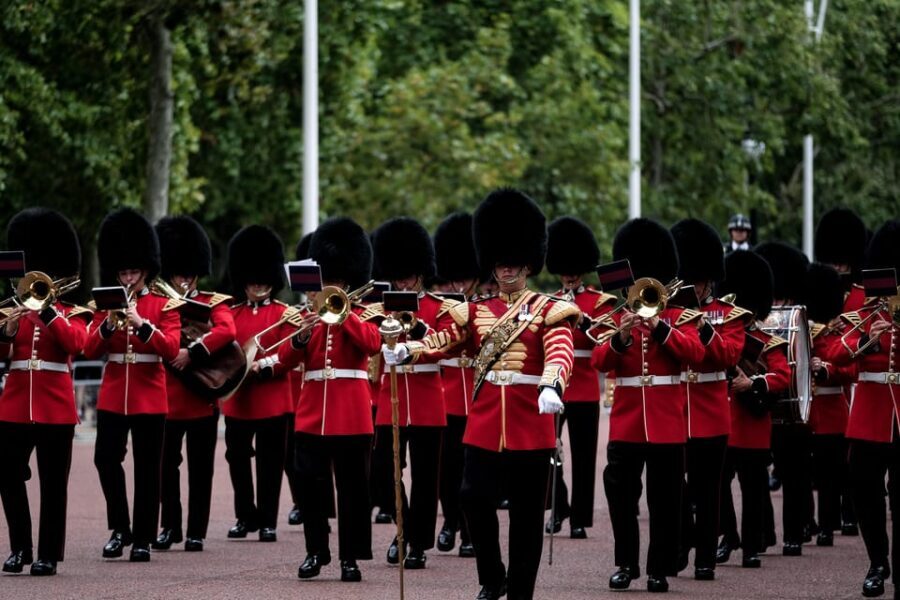 Buckingham Palace, Changing of the Guard Walking Tour - Final Thoughts: Who Will Love This Tour?