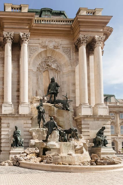 Budapest: Buda Castle Walking Tour & Folk Music Performance - The Experience: Deep Dive into the Highlights