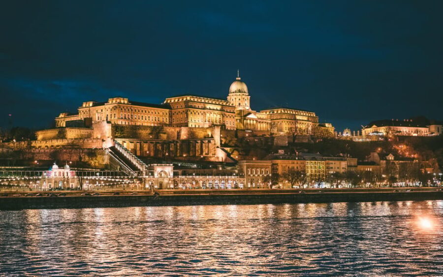 Budapest By Night Sightseeing Cruise - What You Can Expect on the Cruise
