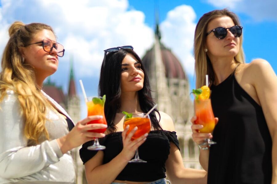 Budapest: Downtown Budapest Cocktail Cruise - Final Thoughts: Who Should Consider This Experience?