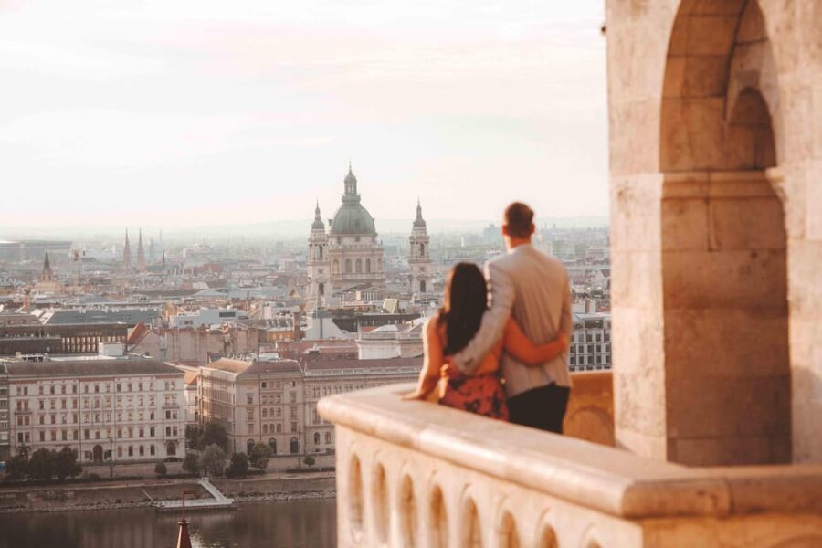 Budapest: Private Photoshoot & Sightseeing - Why This Tour Works Well for Travelers