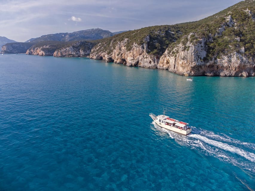 Cala Gonone: Cala Luna and Cala Sisine Boat Tour - Highlights of the Boat Tour