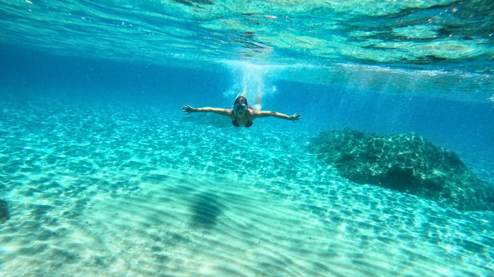 Cala Gonone: Snorkeling in the Orosei Gulf - Group Size and Language