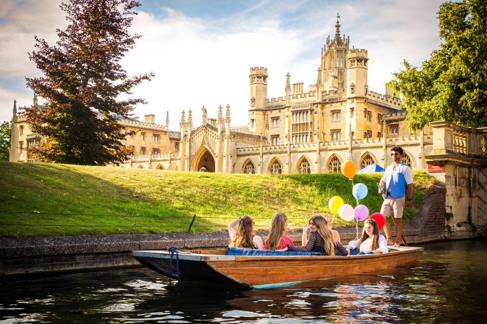 Cambridge: Shared Punting Tour with Guide - What to Expect During the Tour