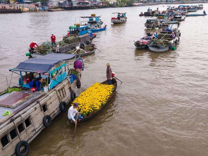 Can Tho: Explore Mekong, Floating Market, Cacao & Local Life - Indulging in Tropical Fruit Garden Delights