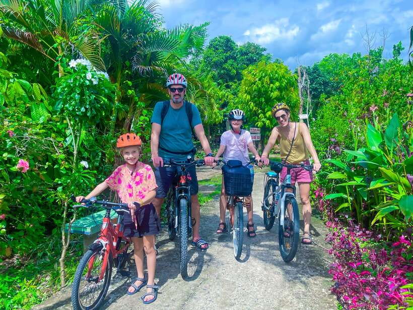 Can Tho: Floating Market & Cycling & Cacao Farm & Rice Field - Highlights of the Itinerary