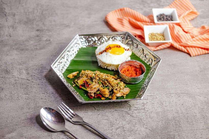 Canggu: Paed Thai Cuisine Restaurant Dining Experience - The Experience: What You Can Expect
