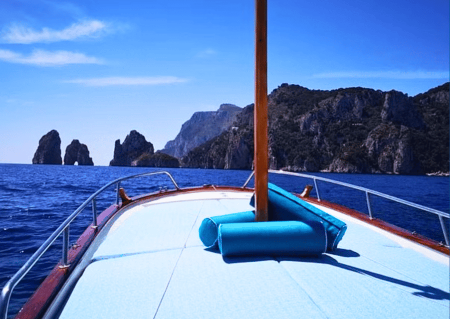 Capri: Private Island Boat Tour with Snorkeling and Swimming - Snorkeling and Swimming: A Refreshing Interlude