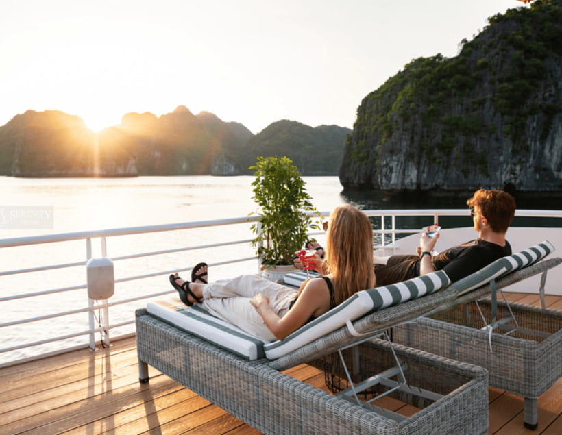 Cat Ba Island/Hanoi: Lan Ha & Ha Long Bay Cruise With Lunch - Itinerary Highlights