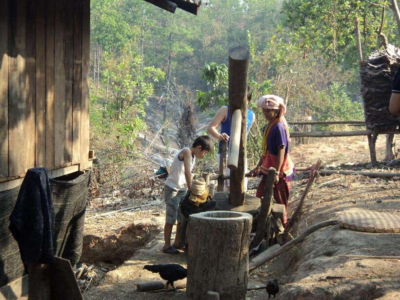 Chiang Mai: 2 Days Trek at Two Seasons Cliff - Trek Itinerary