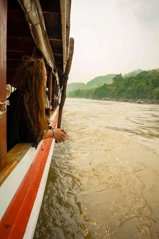 Chiang Rai: 3days 2nights Trip Slow Boat to Luang Prabang - Itinerary Day 2: Huay Xai to Pakbeng