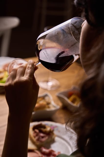 Chianni: Wine and Oil Tasting With Lunch or Dinner - Discover Tuscanys Culinary Delights