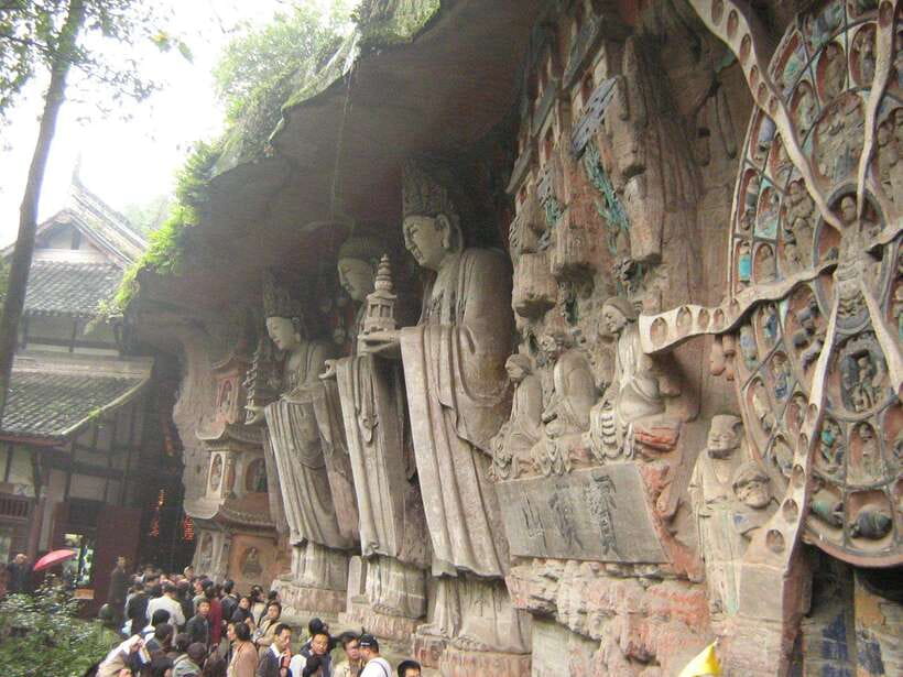 Chongqing: Dazu RockCarvings DayTrip (no car, licen tourgde) - An In-Depth Look at the Dazu Rock Carvings Day Trip