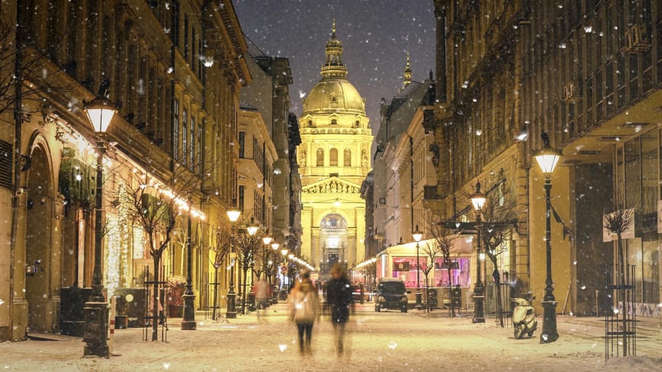 Christmas in Budapest: St. Stephen Basilica & Downtown - Practical Details and Tips