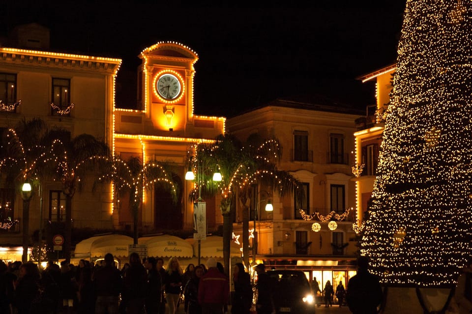 Christmas tour: from the nativity scenes of San Gregorio Armeno to the lights of Sorrento - Why This Tour Offers Good Value