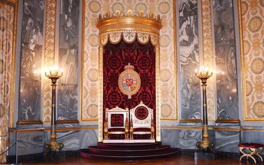 Chrtistiansborg Palace Tour in Spanish - A Detailed Look at the Christiansborg Palace Tour