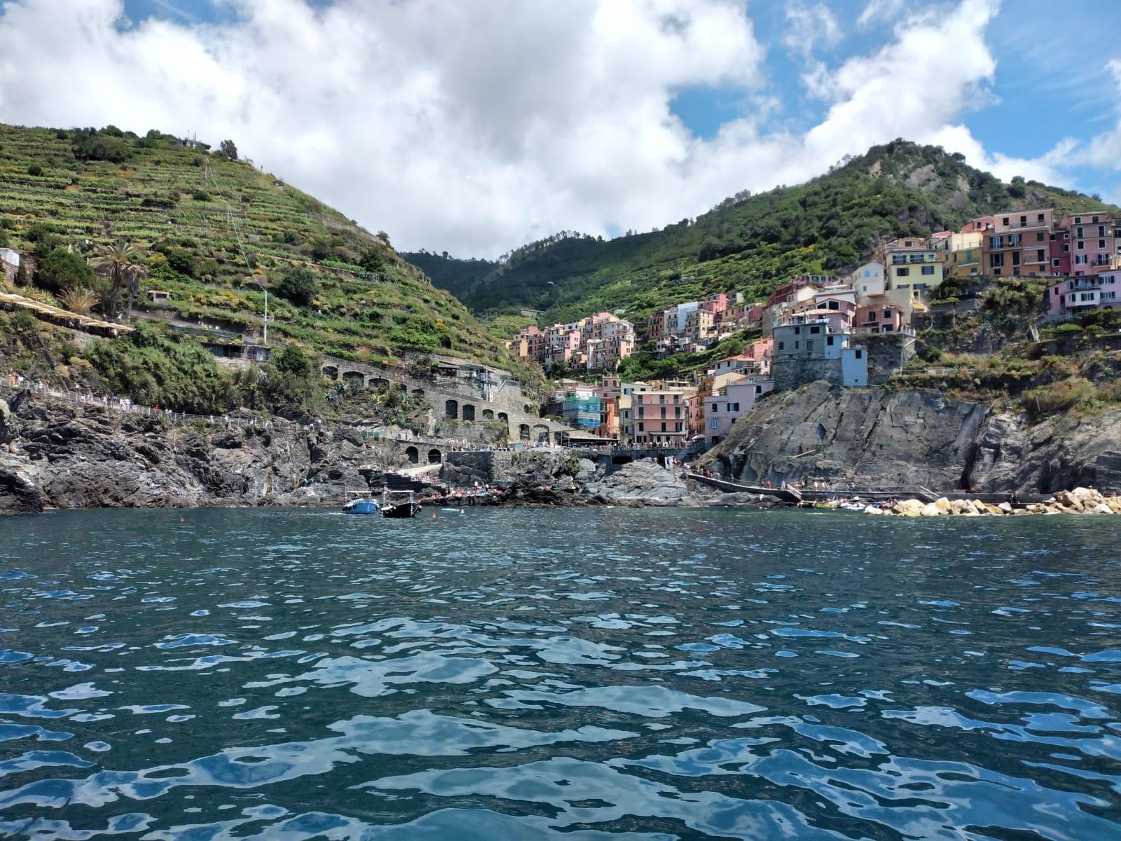 Cinque Terre: Boat Tour with Snorkeling - Snorkeling and Marine Encounters