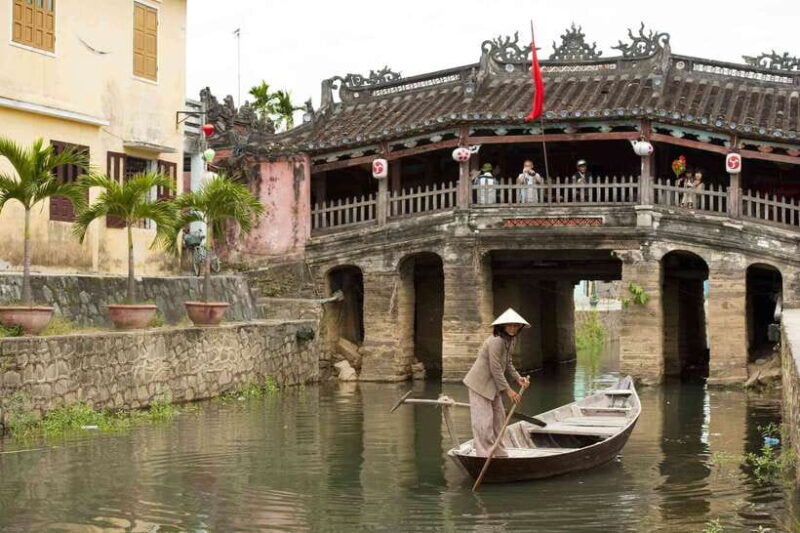 COCONUT JUNGLE-HOI AN CITY-BOAT RIDE-RELEASE FLOWER LANTERN - Experience Cam Thanh Coconut Village