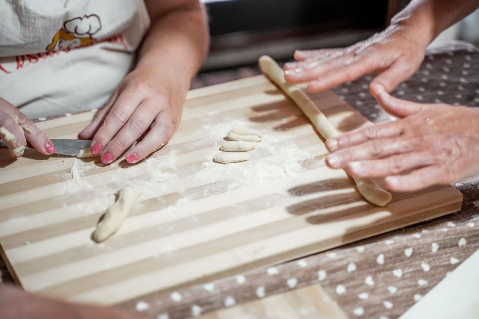 Cook with Mimma: Optional Market Tour & Puglian Flavors - Who Is This Tour For?