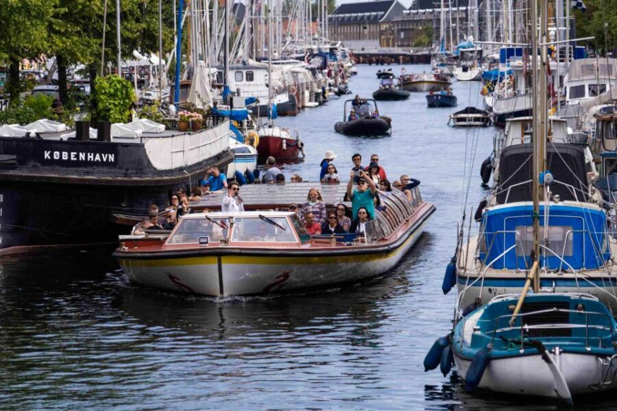 Copenhagen: Classic Canal Tour & The Harbour - Authentic Insights from Reviews