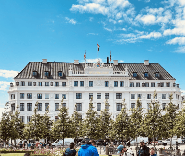Copenhagen: Guided Tour Deer Park in Klampenborg - In-Depth: What the Itinerary Looks Like