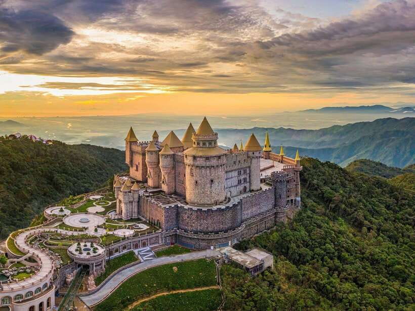 Da Nang/Hoi An: Ba Na Hills &Golden Bridge& Cable Car - The Iconic Golden Bridge