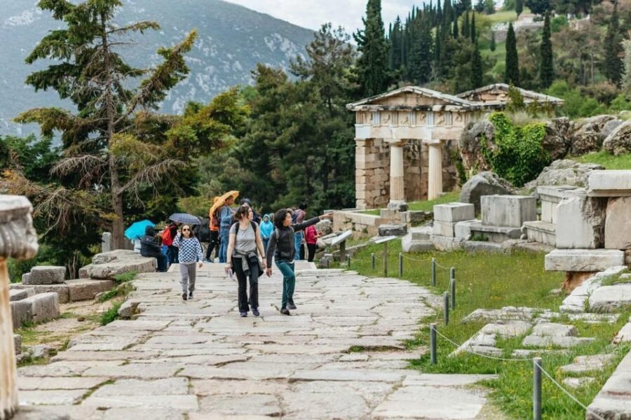 Delphi Oracle and Ancient Corinth day tour. - The Itinerary in Detail