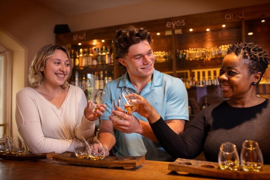Dublin: Irish Whiskey Museum Tour and Whiskey Tasting - A Thorough Look at the Irish Whiskey Museum Tour