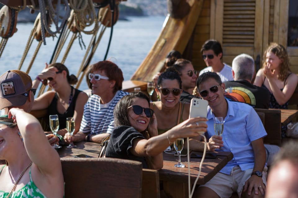 Dubrovnik: Galleon Sunset Cruise with a Live Guide & Drink - Why It’s a Great Value