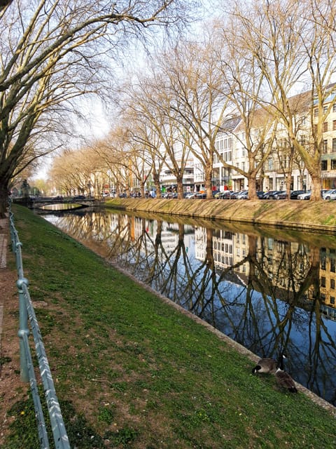 Düsseldorf: Personal Shopping Experience with a Local - Price and Value